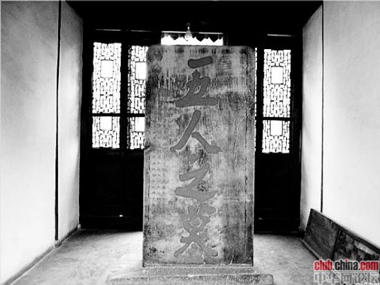 52_E0040.jpg